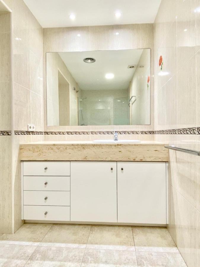Appartement Devant La Plage Росес Екстериор снимка